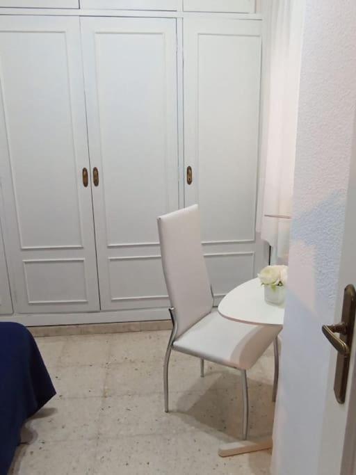 Apartamento Plaza Toros Sevilla Exteriör bild