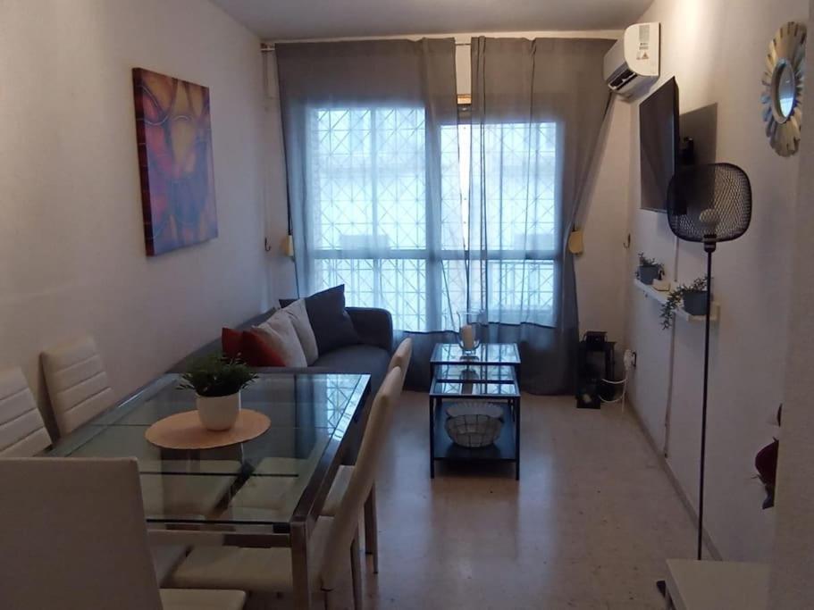 Apartamento Plaza Toros Sevilla Exteriör bild