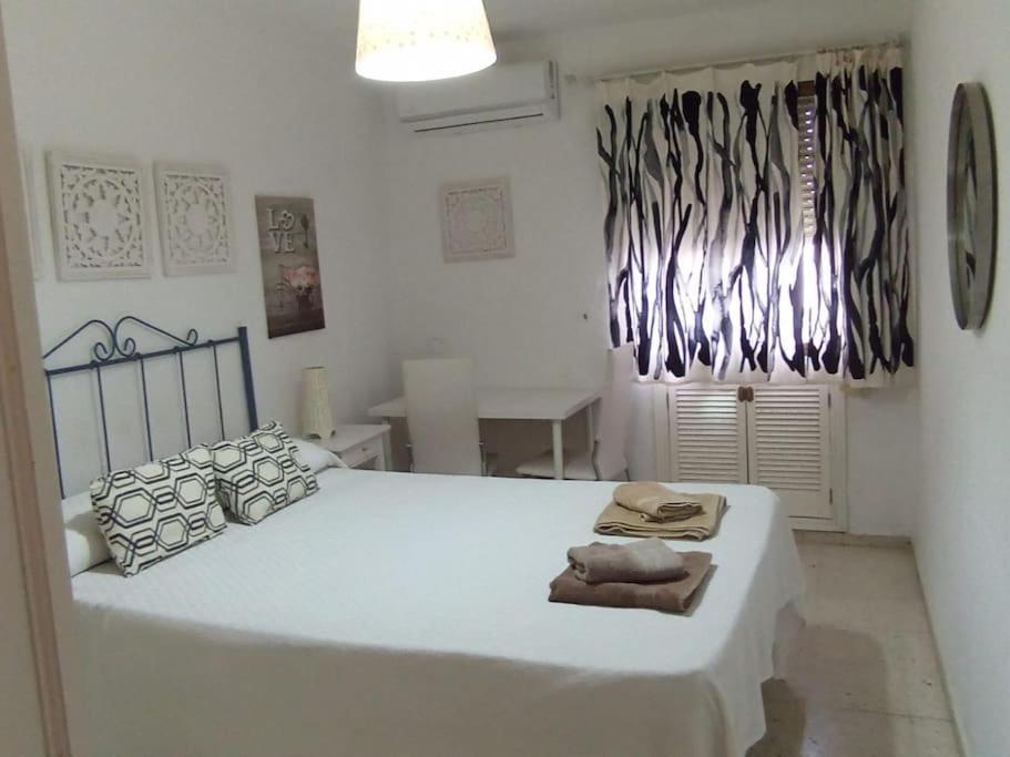 Apartamento Plaza Toros Sevilla Exteriör bild